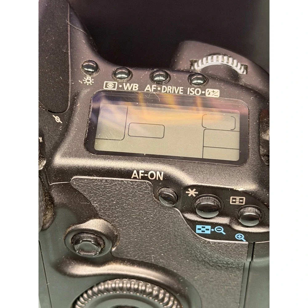 Canon EOS 40D 10.1MP Digital SLR Camera Body Black DS126171 FOR PARTS